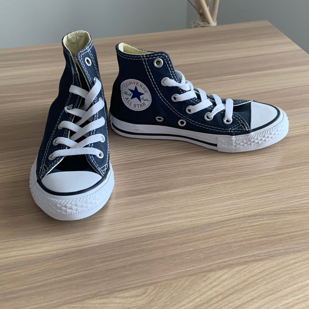 NEW Child Converse